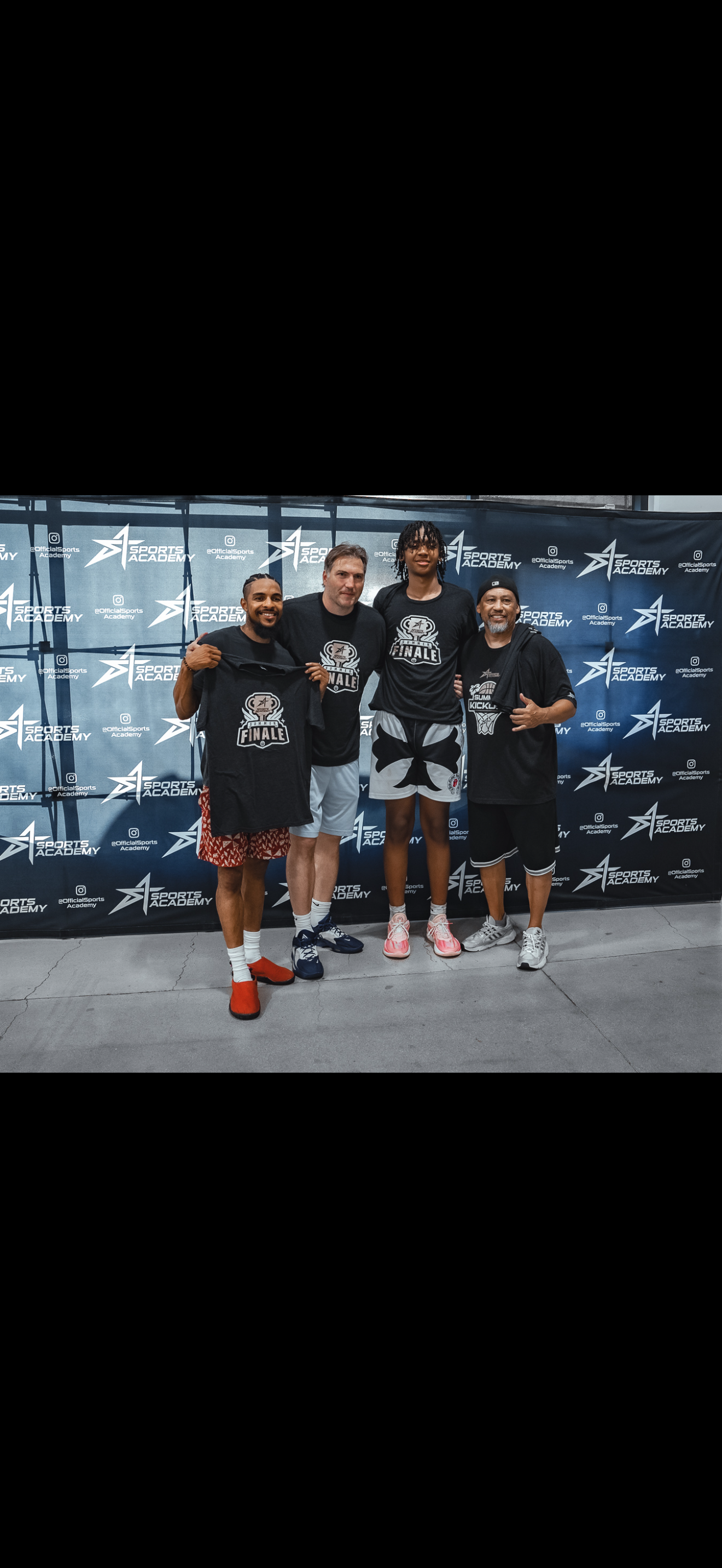 In-gym basketball development work during a WE TRAIN TO WINN session.